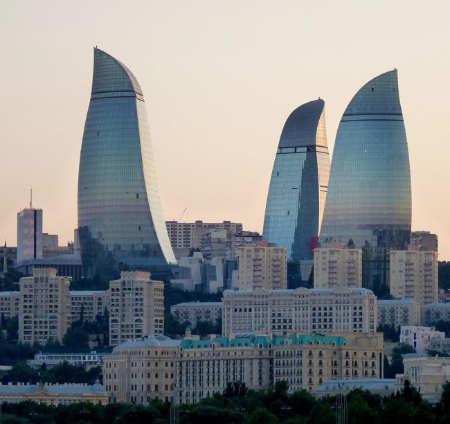Баку – город огней и нефти